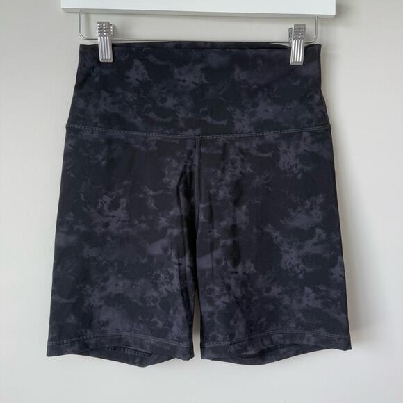 CRZ Yoga | Black and Gray Naked Feeling 6” Bike Shorts - Picture 1 of 6